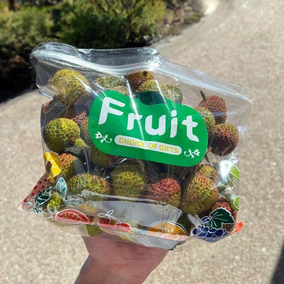Fresh Lychees Fei Zi Xiao (1kg)